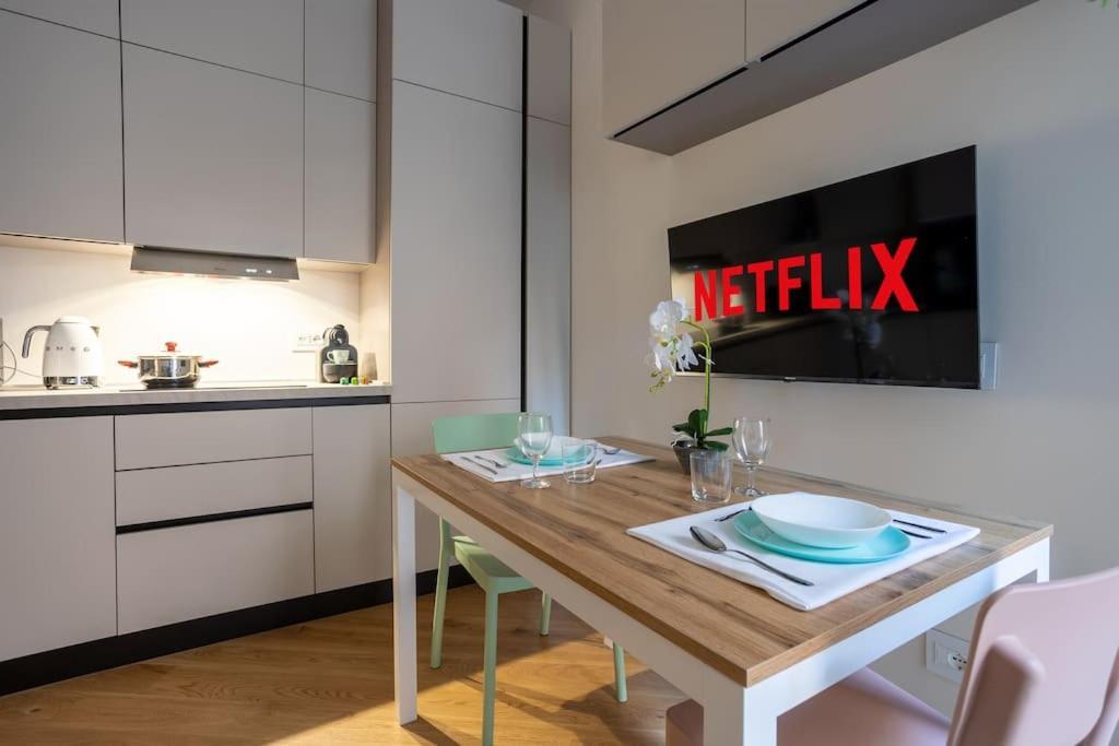 Duomo-Fiera Mi Master Suite Design Wifi+Netflix Milano Dış mekan fotoğraf