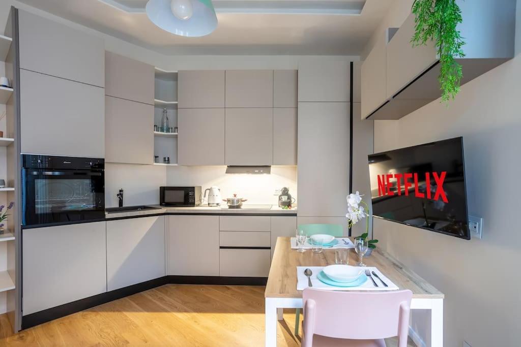 Duomo-Fiera Mi Master Suite Design Wifi+Netflix Milano Dış mekan fotoğraf
